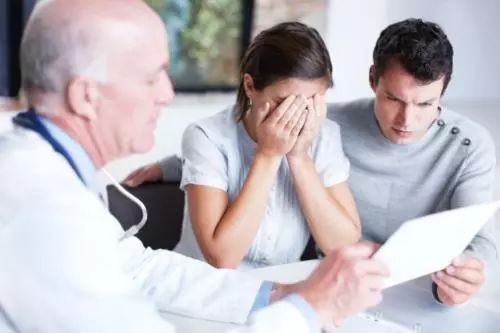 贝安健康：女明星患强直性脊柱炎上热搜，这病会影响怀孕吗？